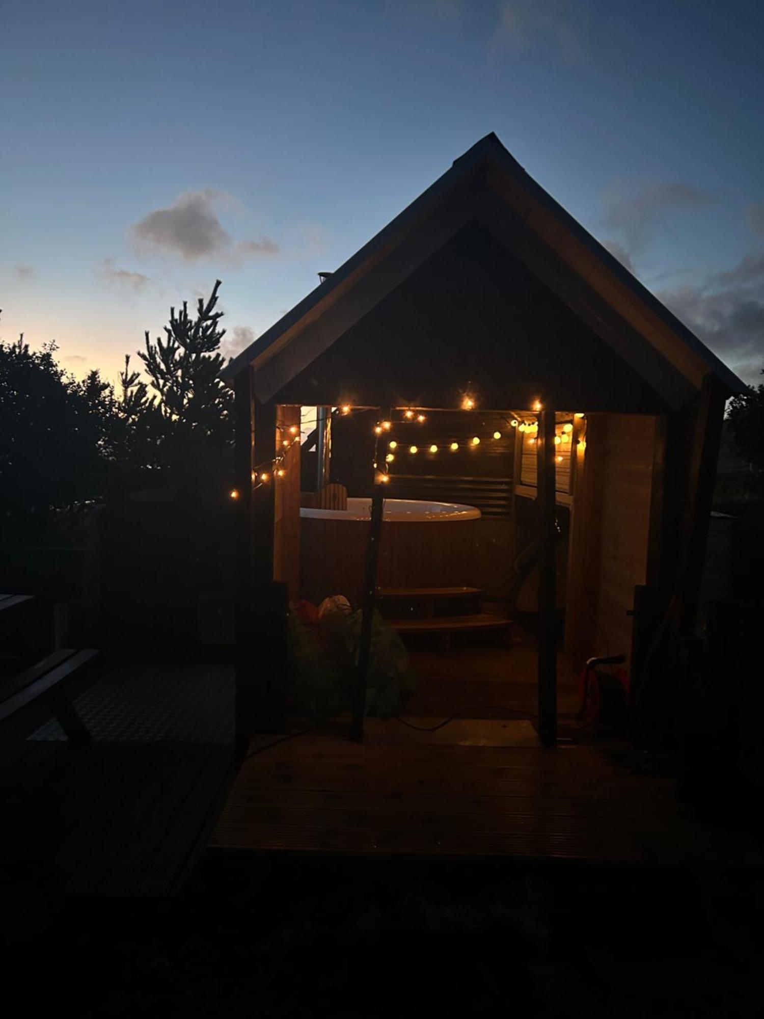 Leurbost Sundown Cottages מראה חיצוני תמונה